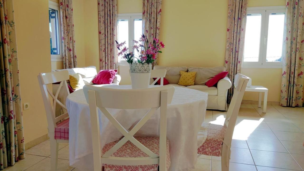 Vakantiehuis Nikolas House Gimari